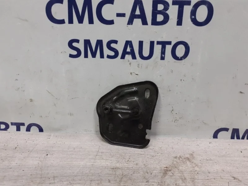 Замок капота Audi A6 2015 4G0823186 C7 2.0T CYP