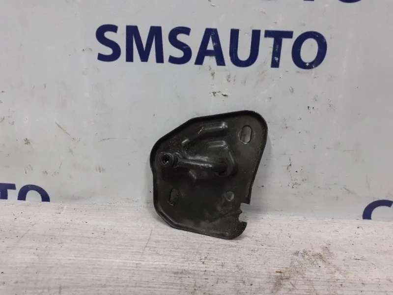 Замок капота Audi A6 2015 4G0823186 C7 2.0T CYP