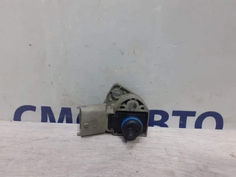 Датчик давления топлива Volvo XC90 31272732 ХС90 4.4