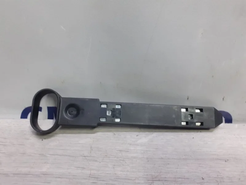 Кронштейн фары Volvo S60 31294521 S60