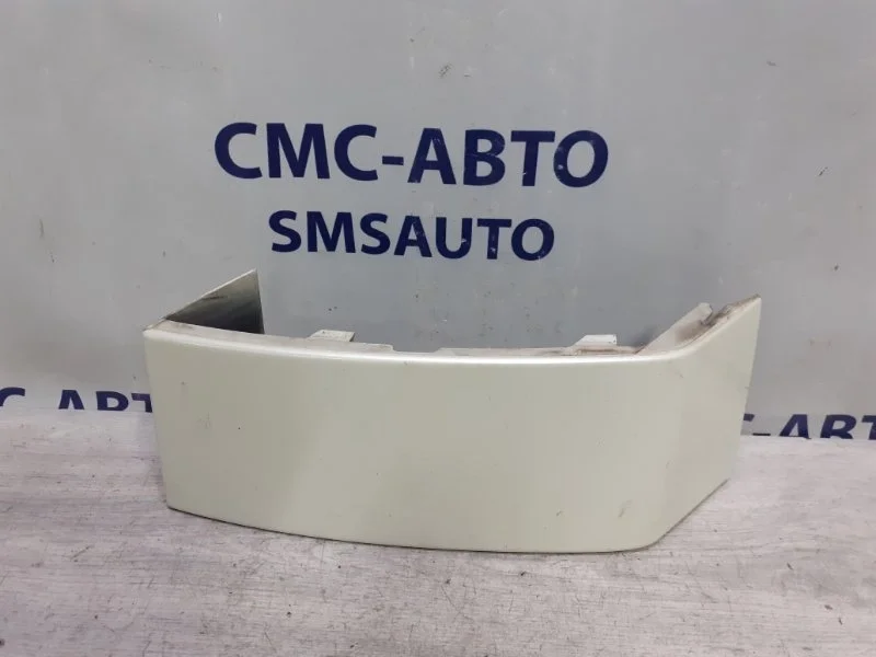 Молдинг под фонарь Volvo XC90 39871422 ХС90 4.4, задний левый