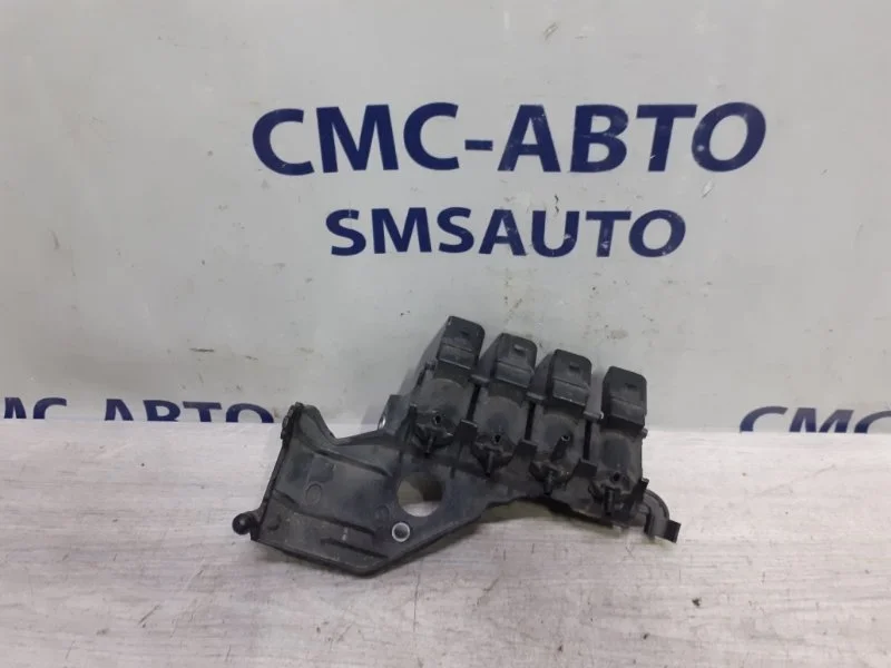 Клапан системы охлаждения ДВС Audi A8 037906283C D4 3.0 CRE