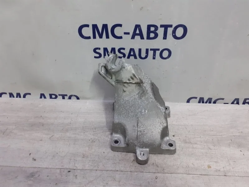 Кронштейн ДВС Mercedes-Benz E-Class A2762230004 W212, правый