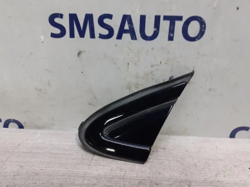 Накладка Volvo V40 Cross Country 31416471 V40 CROSS COUNTRY, левая