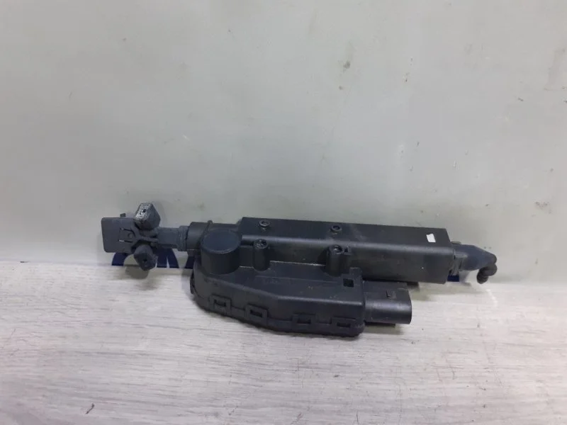 Форсунка омывателя фар Volvo S80 30655066 С80 3.2, левая