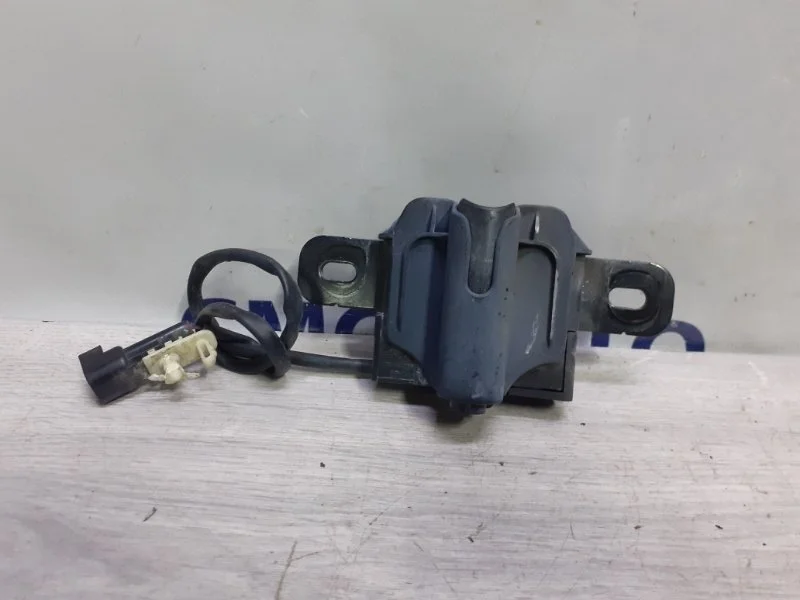 Замок капота с датчиком Volvo V40 Cross Country 31371016 V40 CROSS COUNTRY, левый