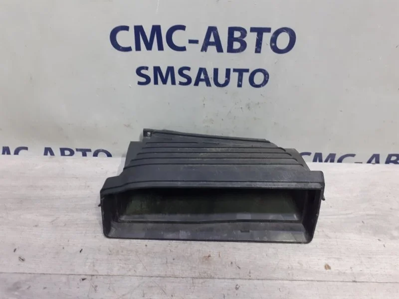 Воздуховод Audi A8 4H0129628AA D4 4.2 CDR, правый