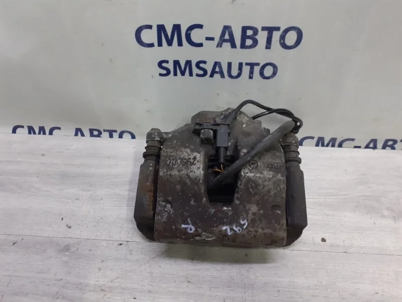 Суппорт Mercedes-Benz E-Class A2044212481 C207 1.8T, передний правый