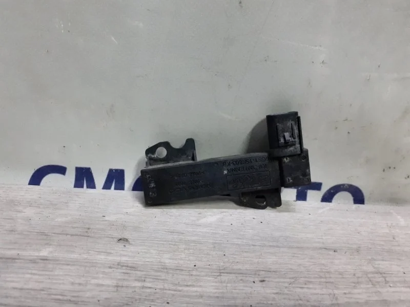 Антенна Volvo V40 Cross Country 30710064 V40 CROSS COUNTRY