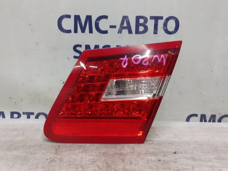 Фонарь крышки багажника Mercedes-Benz E-Class A2078200464 C207 1.8T, правый