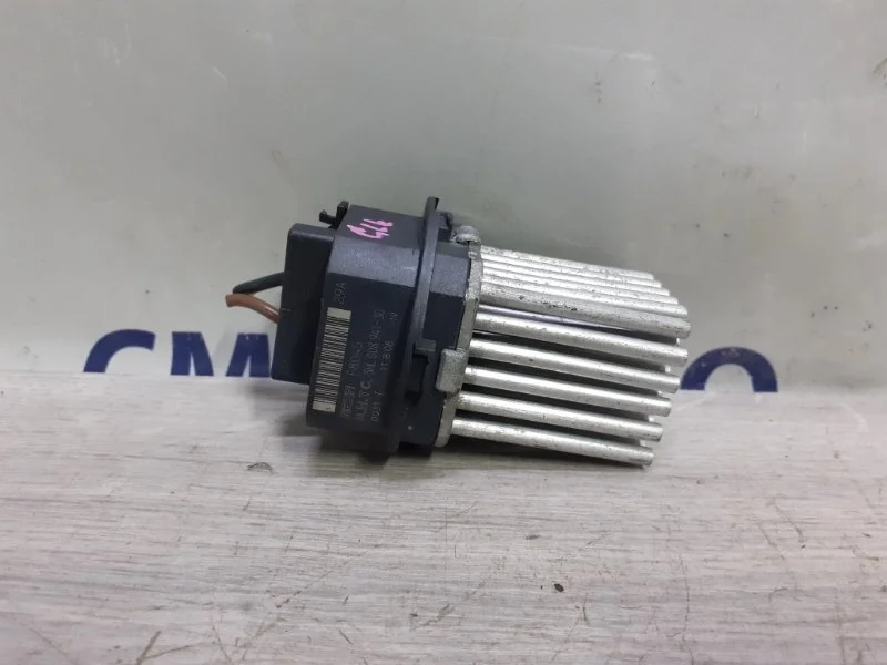 Резистор отопителя Mercedes-Benz GLK A2048707710 X204