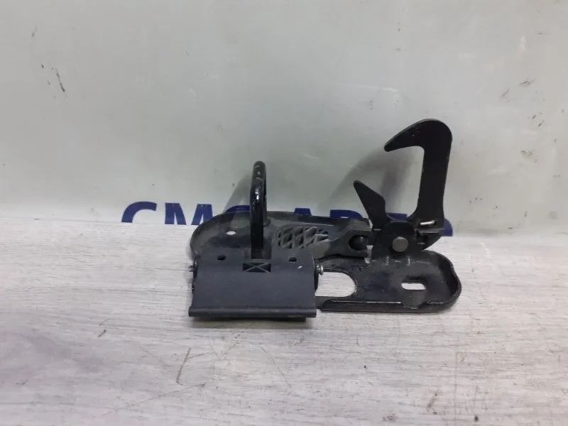 Крюк капота Volkswagen Touareg 3C0823480A NF 3.6