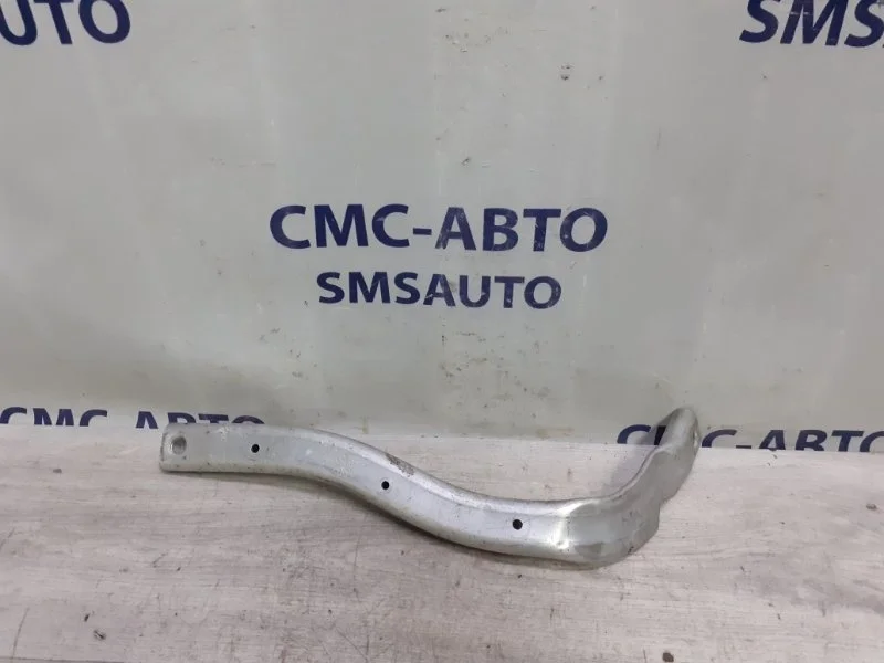 Кронштейн крыла Audi A8 4H0821260C D4 3.0 CRE, передний правый