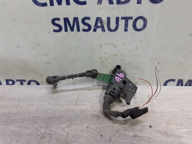 Датчик уровня подвески Audi A6 Allroad 4H0941285G C7 3.0 CRE, передний левый