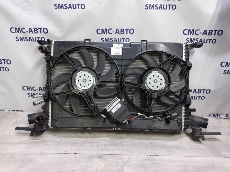 Кассета радиаторов Audi A6 8K0121207A C7 2.0T CDN