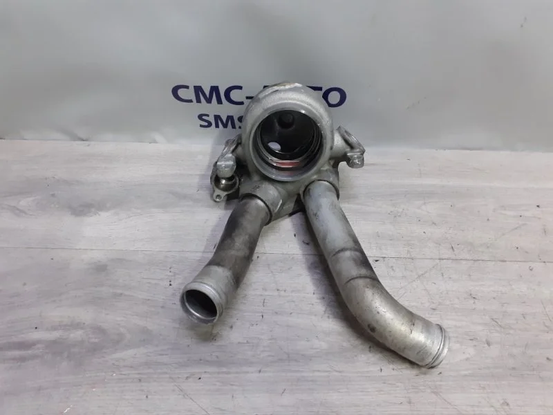 Корпус термостата Porsche Cayenne 94810608002 958 4.8. 4852