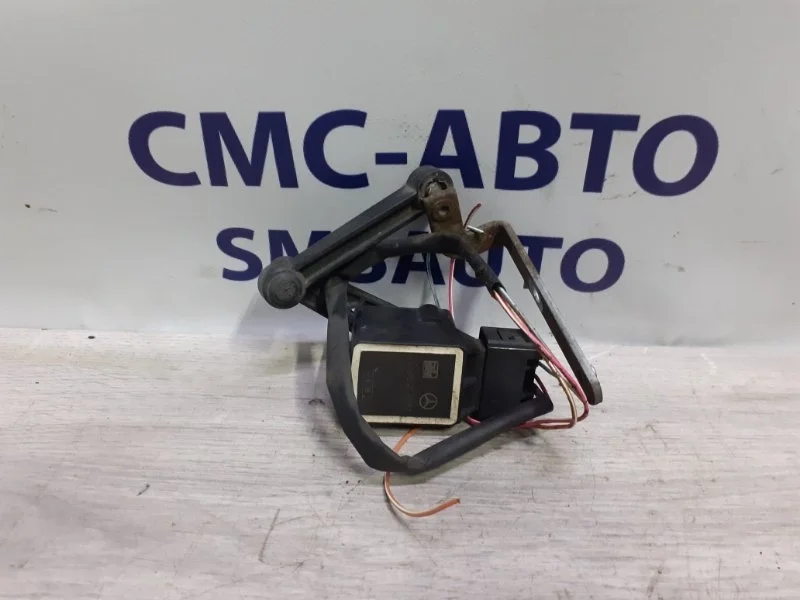 Датчик уровня подвески Mercedes-Benz ML A0105427717 W164 272.967, передний