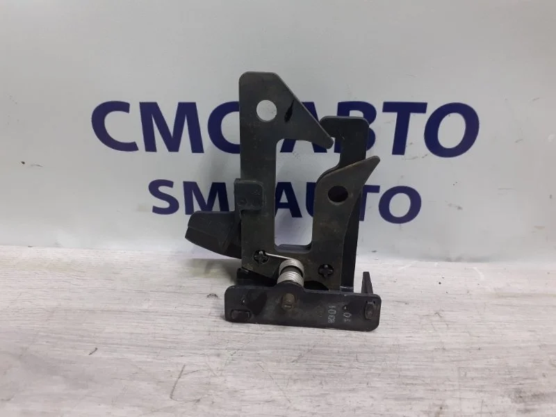 Крюк капота Mercedes-Benz GLK A2048800064 X204 3.0