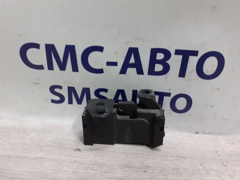 Замок капота Mercedes-Benz GLK A2048800260 X204 3.0