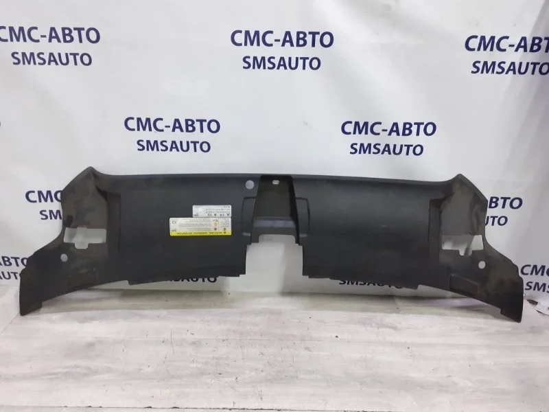 Накладка замка капота Audi A8 4H0807081A D4 4.2 CDRA