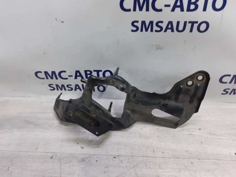 Кронштейн Mercedes-Benz R-Class A2513210040 W251 272.967