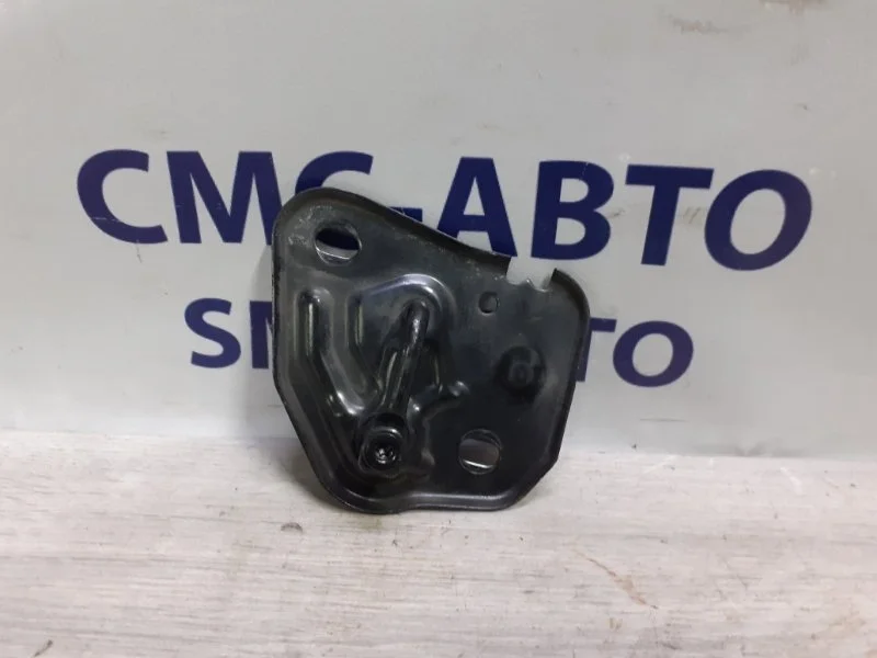 Замок капота Audi A6 4G0823186 C7 2.8 CHV