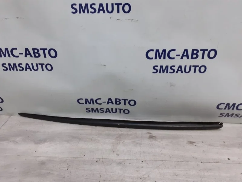 Молдинг лобового стекла Audi A6 4G0854328A C7 2.0T CDN, правый