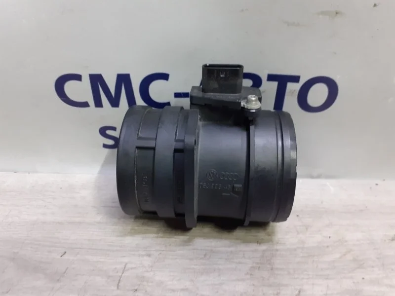 Расходомер воздуха Audi A6 06J906461D C7 2.0T CDN