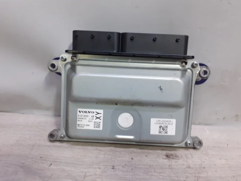 Блок управления ДВС Volvo V40 36000670 V40 CROSS COUNTRY B5204T9