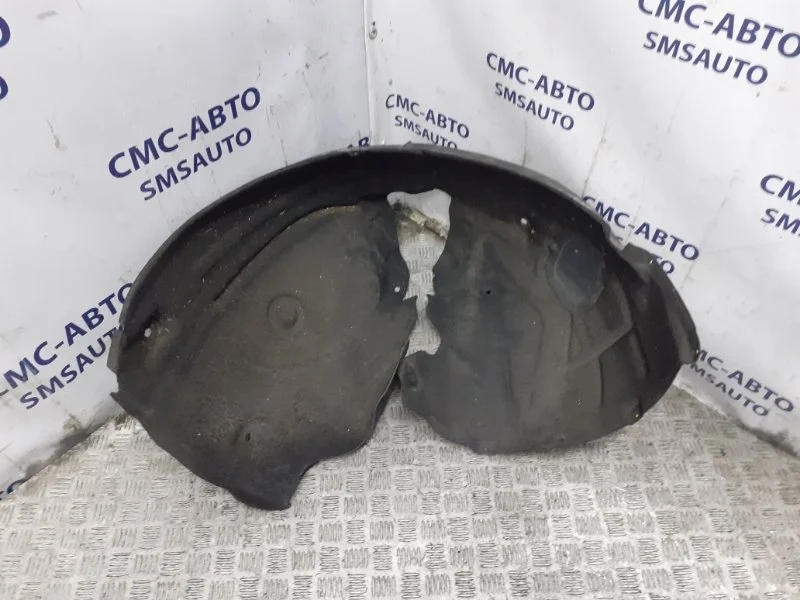 Подкрылок Audi A6 4G0821134D C7 2.0T CDN, передний правый