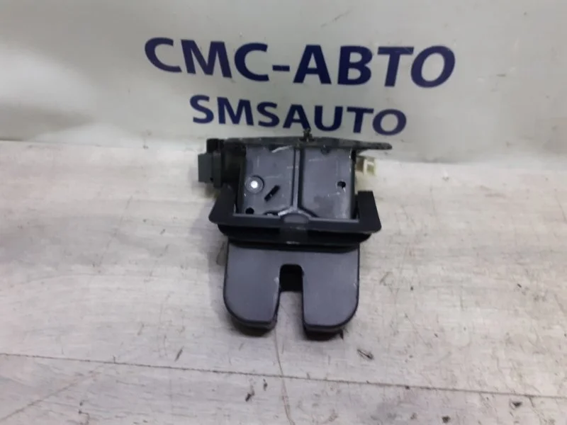 Замок багажника Audi A6 Allroad 8P4827505C C6 3.2 AUK