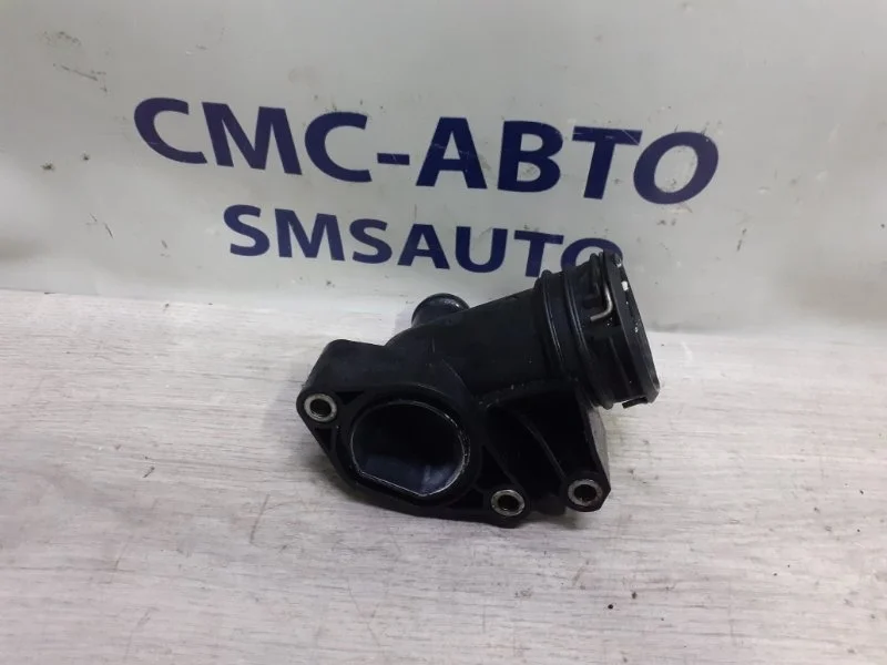 Фланец системы охлаждения Mercedes-Benz ML A6422001156 W164 642.820