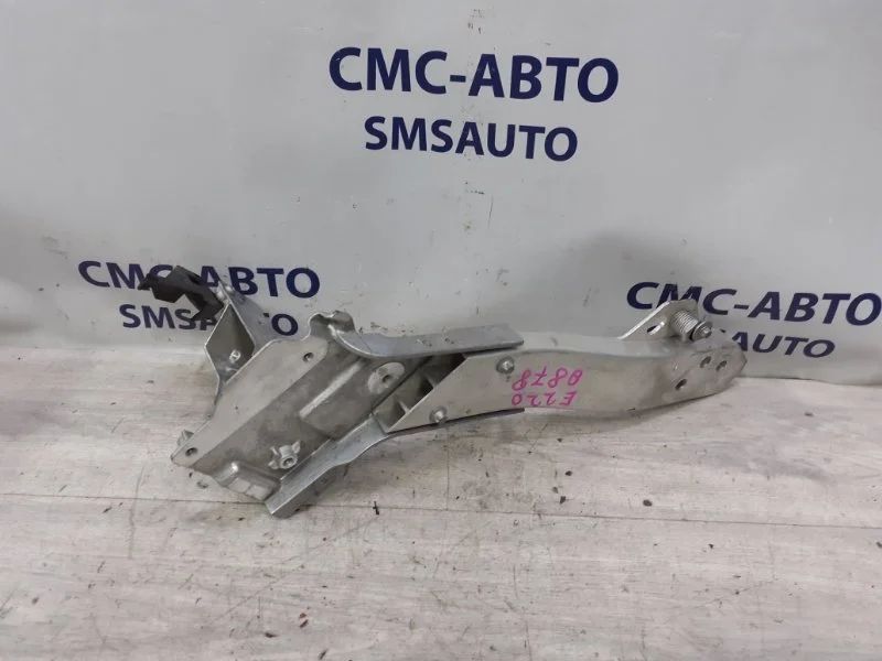 Кронштейн Mercedes-Benz E-Class A2536210700 W213 654.920, передний правый