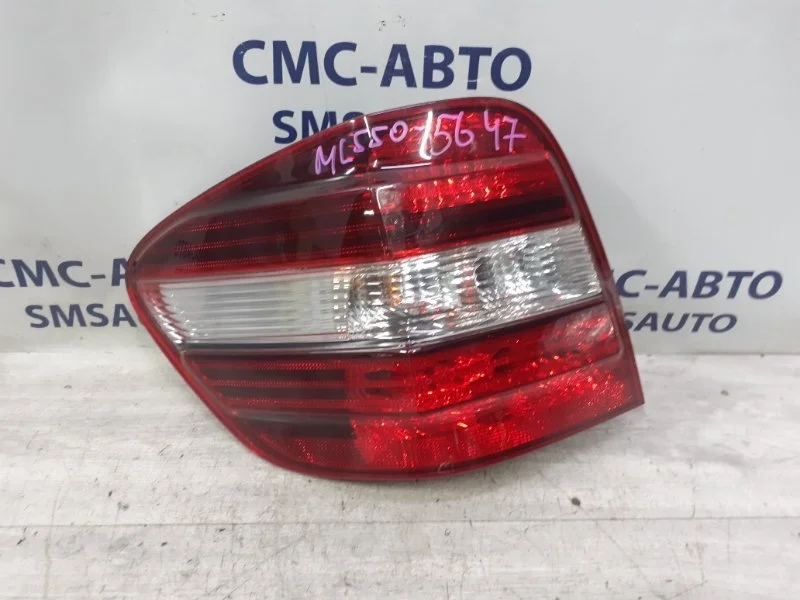 Фонарь на крыло Mercedes-Benz ML A1648203164 W164 272.967, левый