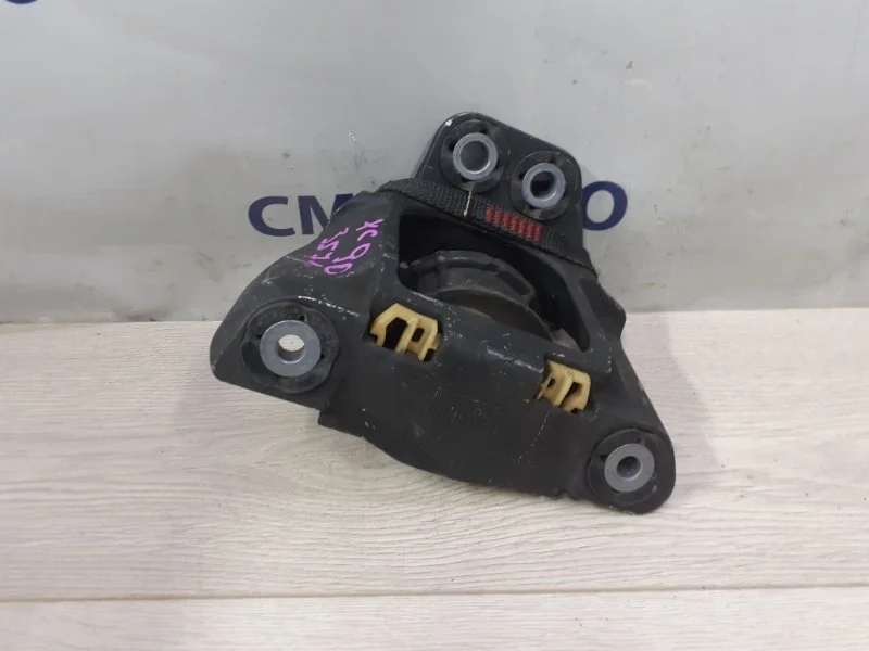 Опора ДВС Volvo XC90 2014-2023 31686885 ХС90 2.0 B4204T27, правая