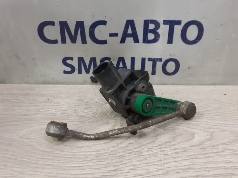 Датчик уровня подвески Audi A6 Allroad 4F0941285B C6 3.2 AUK, передний левый