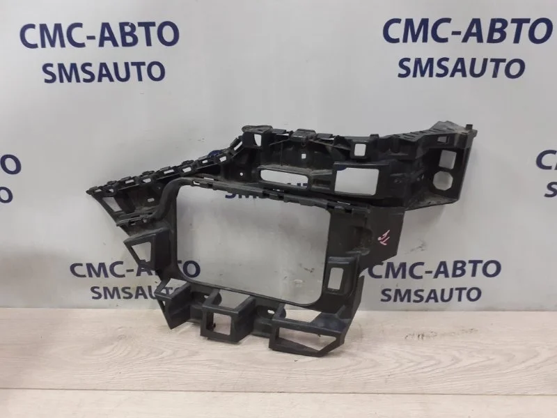 Кронштейн бампера Volkswagen Touareg 7P6807375C NF 3.6, задний левый