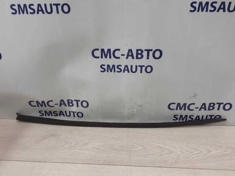 Молдинг лобового стекла Audi A6 4G0854328A C7 2.8 CHV, правый