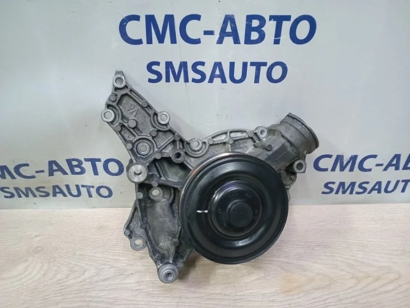 Помпа системы охлаждения Mercedes-Benz GLK A2722000901 X204 3.0