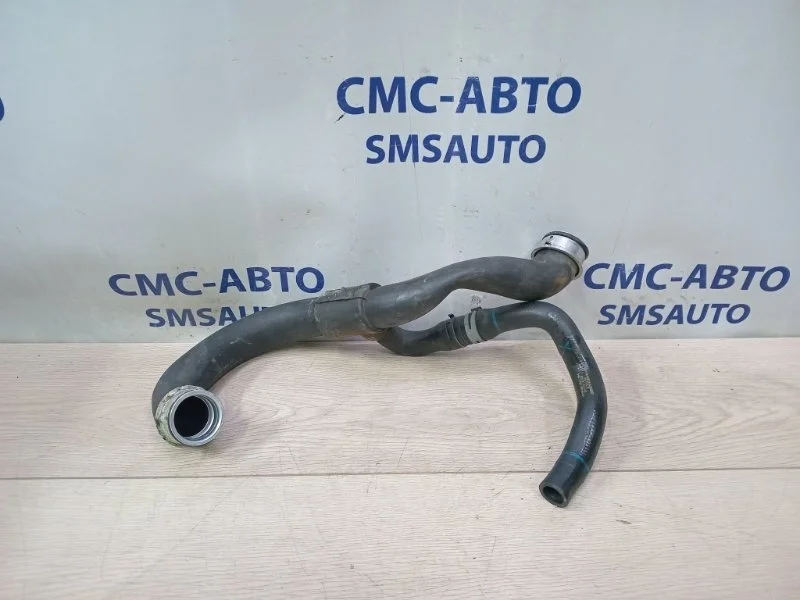 Патрубок охлаждения Mercedes-Benz GLK A2045010482 X204 3.0