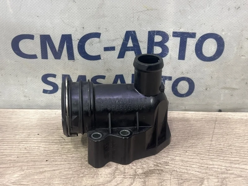 Фланец системы охлаждения Mercedes-Benz ML 2012 A6422001156 W166 642.826