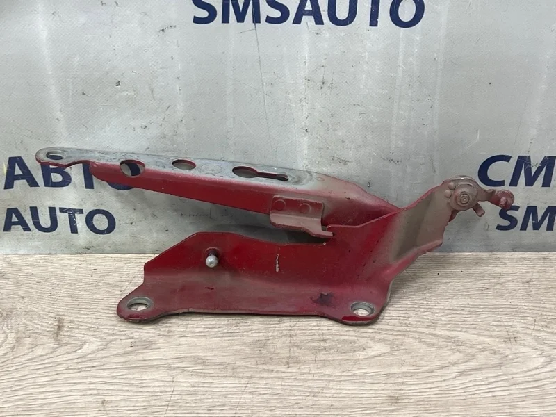 Петля капота Volvo XC90 30716882 ХС90 3.2 B6324S, левая