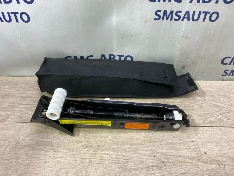 Домкрат Audi A7 2011 4G0011031F C7 3.0 CGW