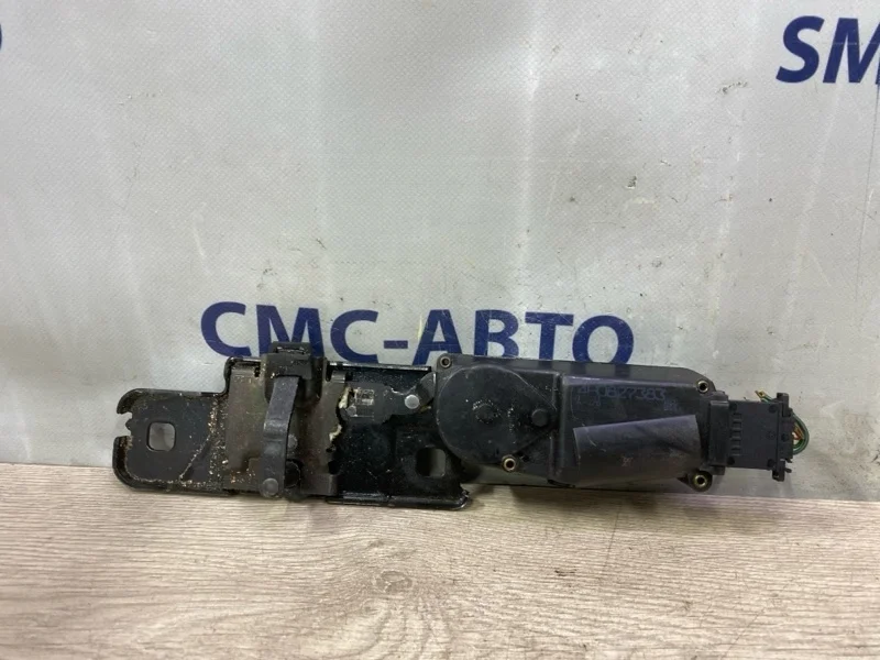 Замок багажника Audi A7 2011 4H0827383 C7 3.0 CGW