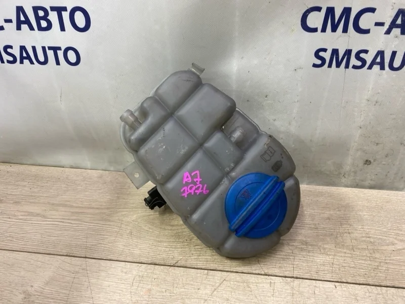 Бачок расширительный Audi A7 2011 4G0121403AC C7 3.0 CGW
