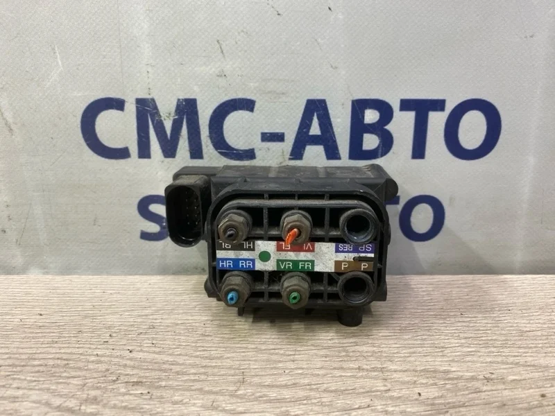 Блок клапанов пневмоподвески Audi A8 2012 4H0616013 D4 3.0 CGW