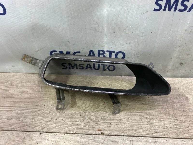 Насадки глушителя Audi A8 2013 4H0253826K D4 3.0 CRE, правые