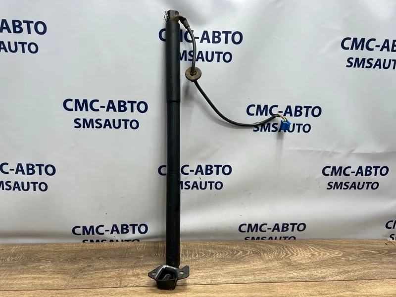 Амортизатор багажника Mercedes-Benz ML 2012 A1668900430 W166 642.826, правый