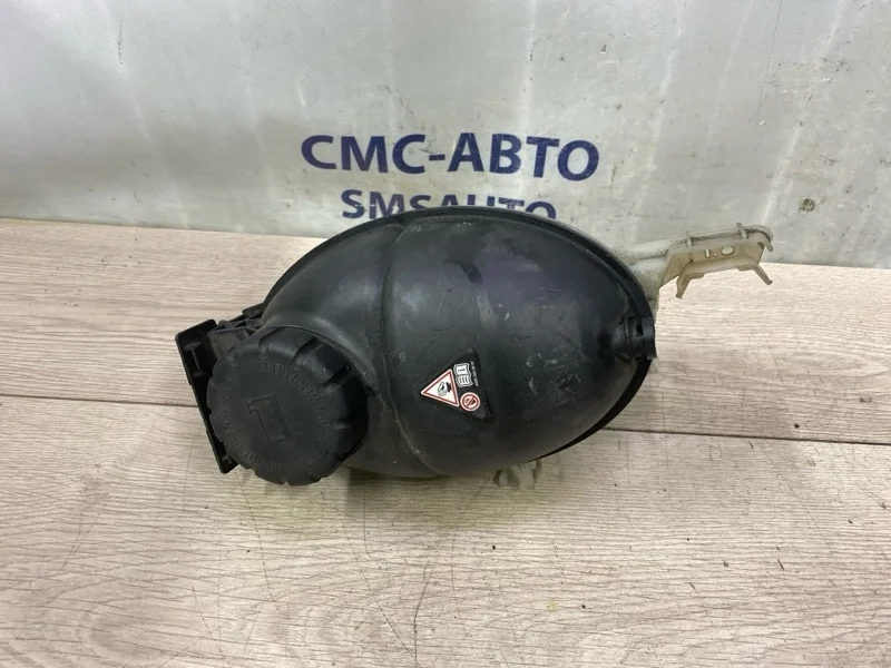 Бачок расширительный Mercedes-Benz E-Class 2012 A2045000549 W212 271.860