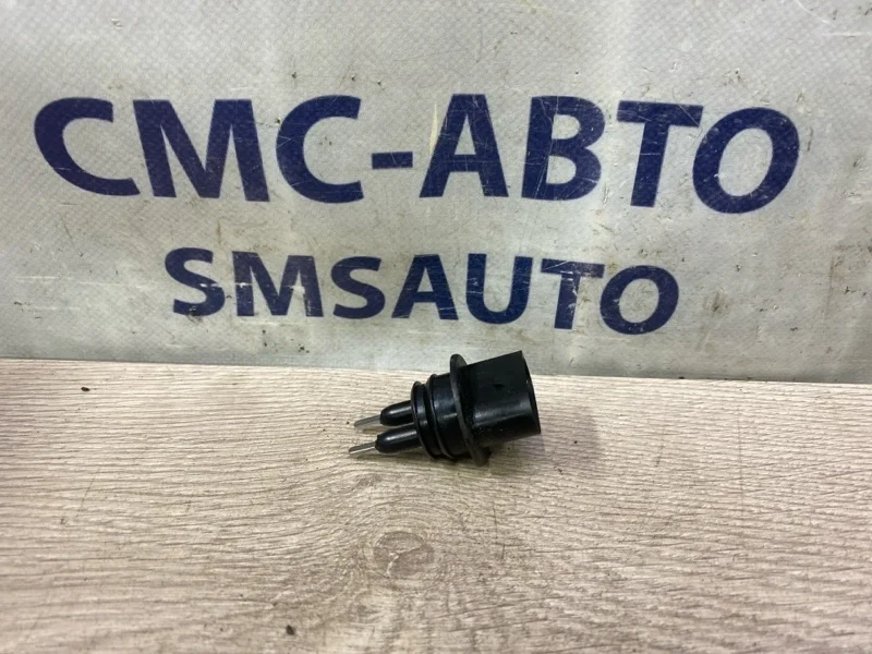 Датчик уровня бачка омывателя Audi A5 7M0919376 8T 2.0T CDN
